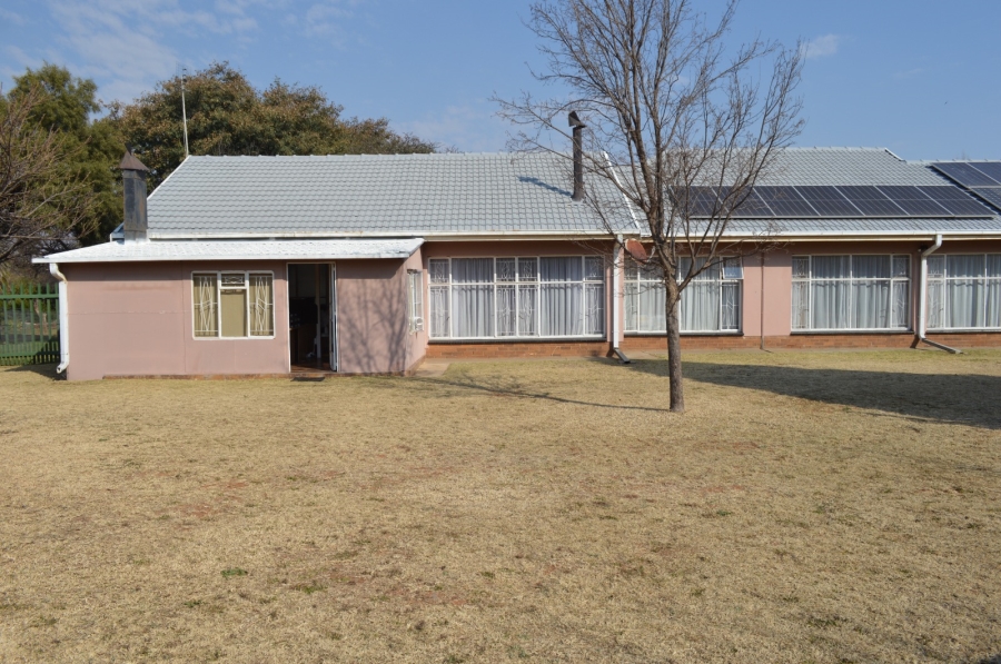 4 Bedroom Property for Sale in Flamwood North West